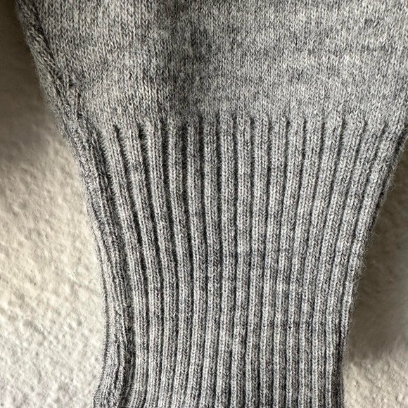 1960s 60s Vintage Jantzen V-Neck Grey Silver Sweater Size 40 M Casual Towncraft - Picture 6 of 6